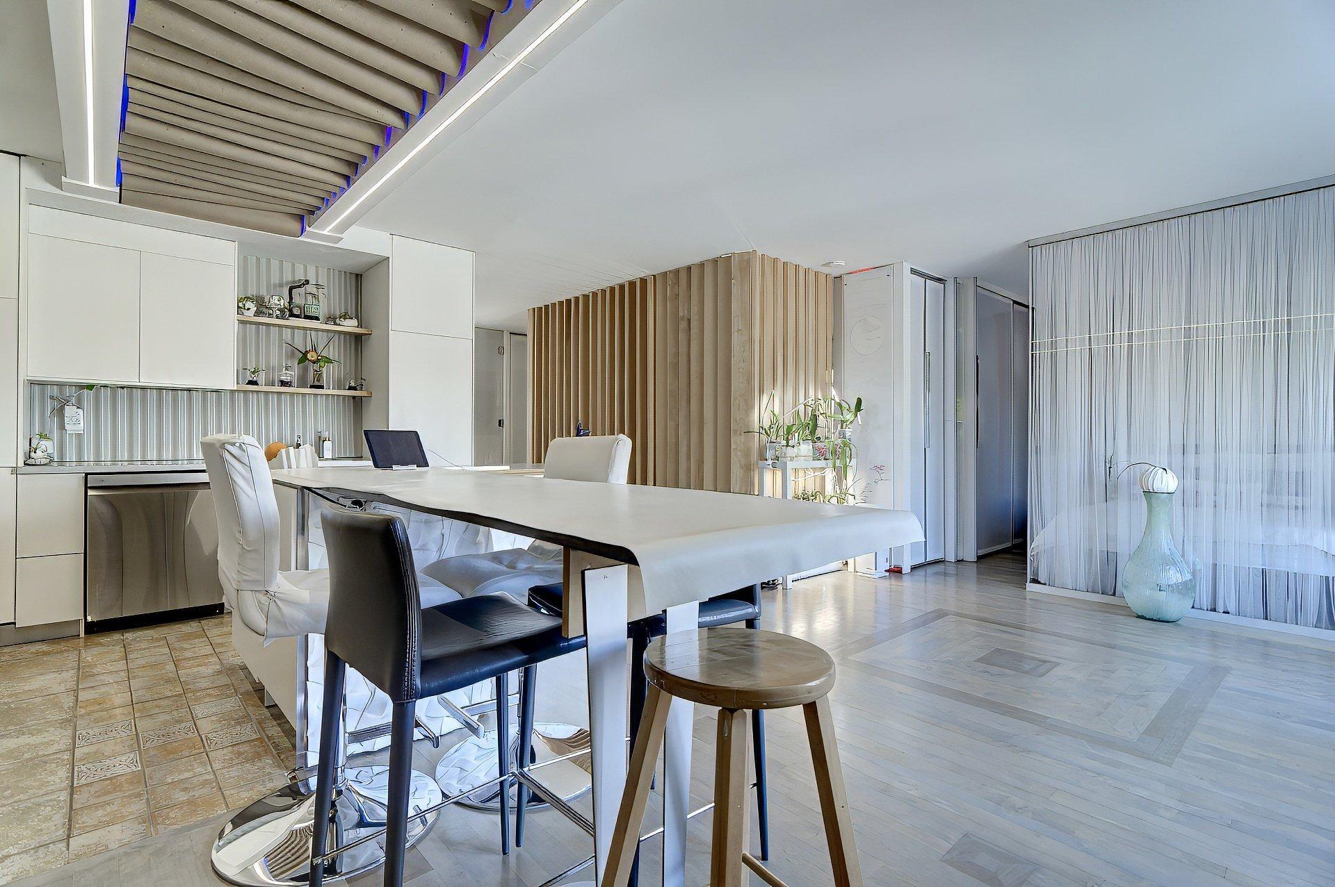 









633

 - 637


Boul. Taschereau

,
La Prairie,




QC
J5R1V5

