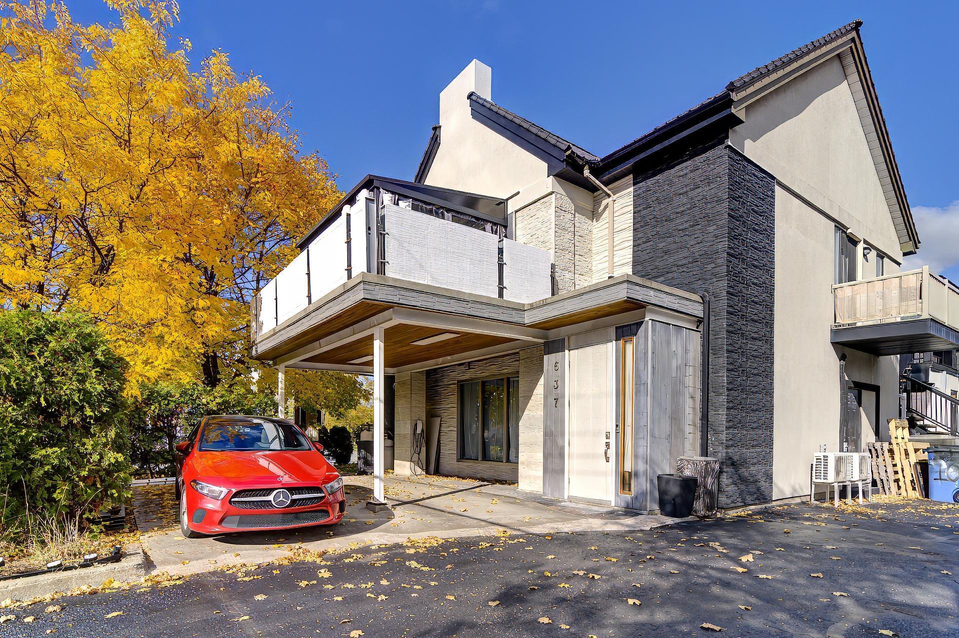 









633

 - 637


Boul. Taschereau

,
La Prairie,




QC
J5R1V5

