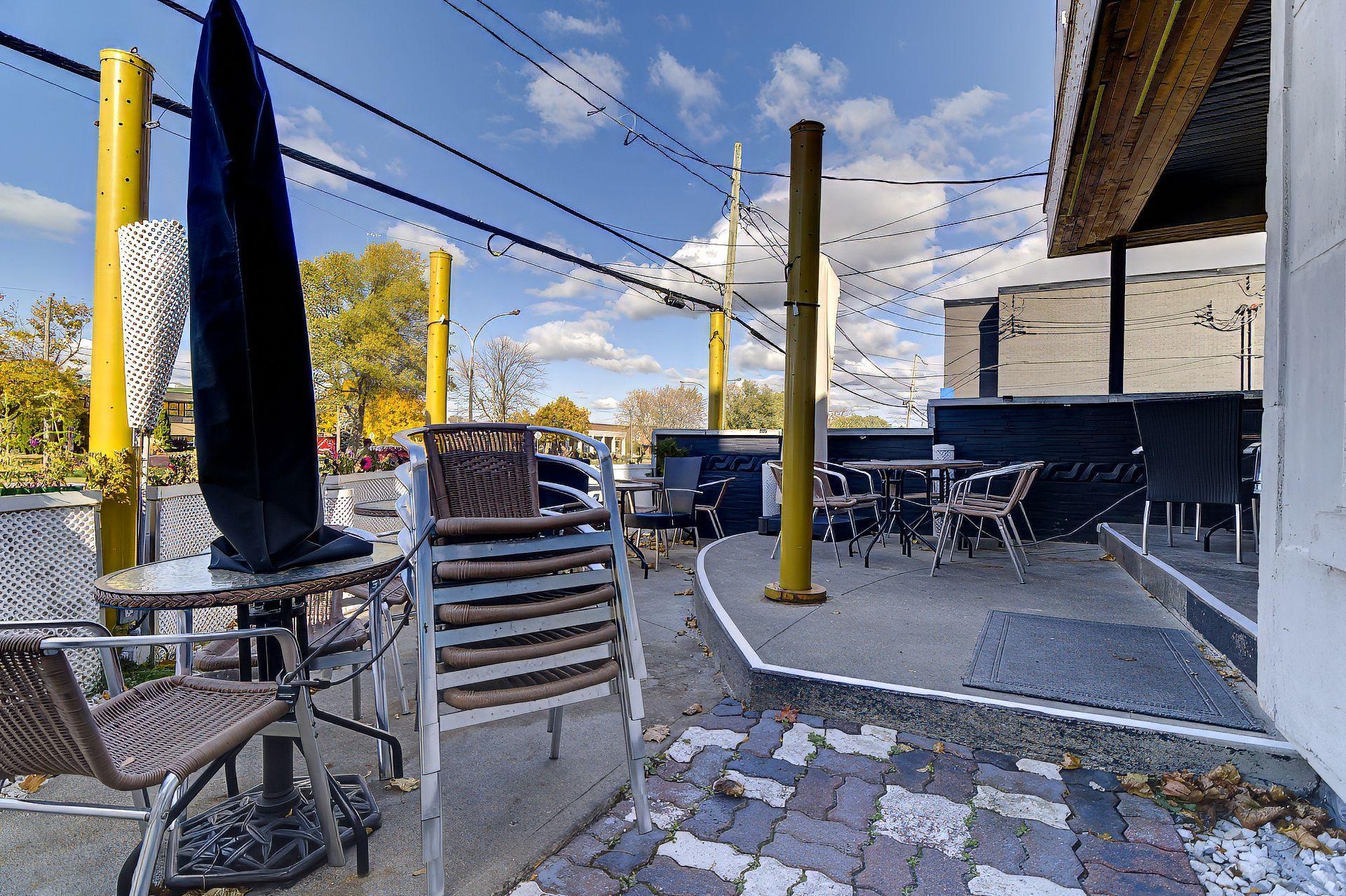 









633

 - 637


Boul. Taschereau

,
La Prairie,




QC
J5R1V5

