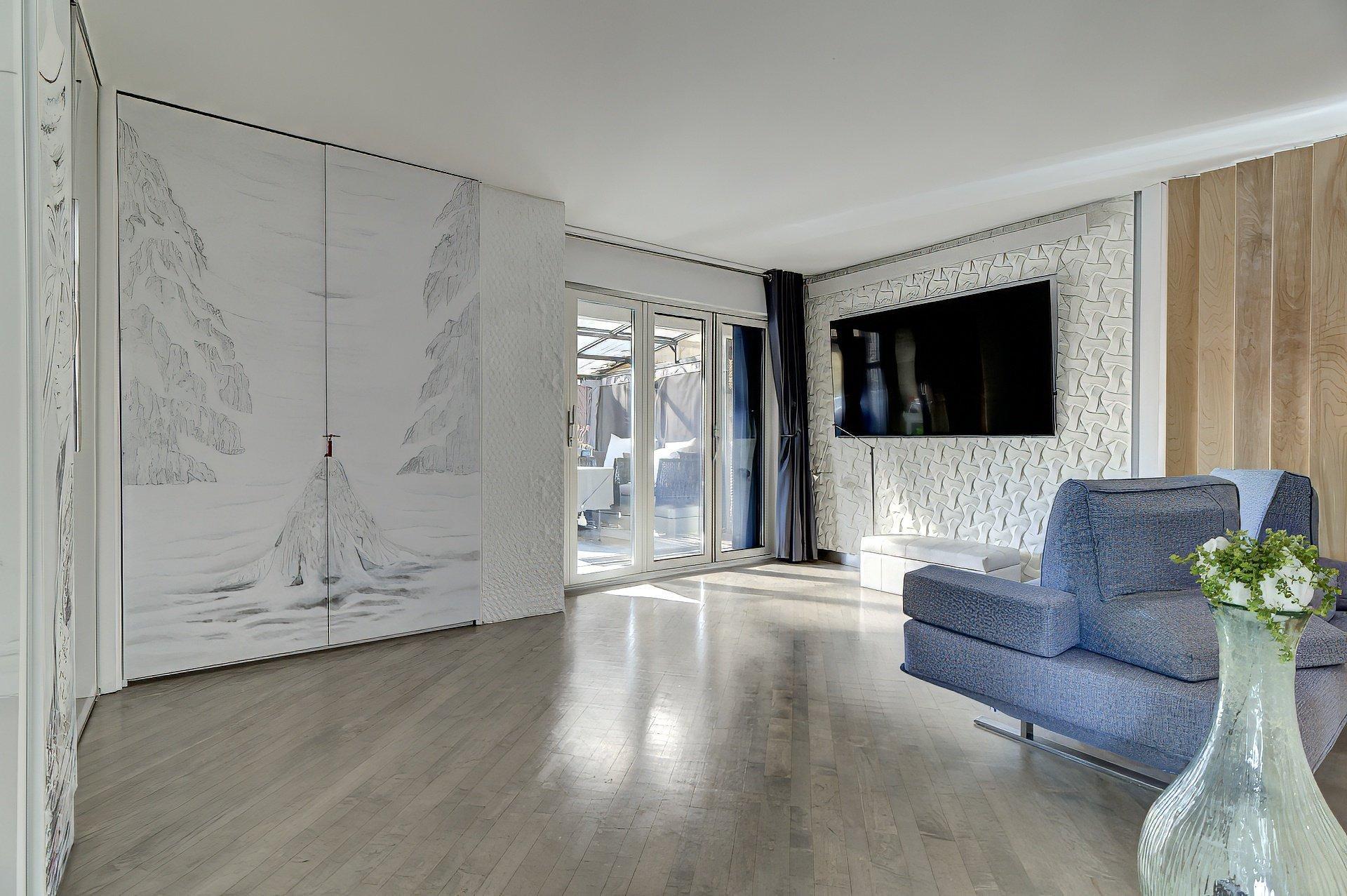 









633

 - 637


Boul. Taschereau

,
La Prairie,




QC
J5R1V5

