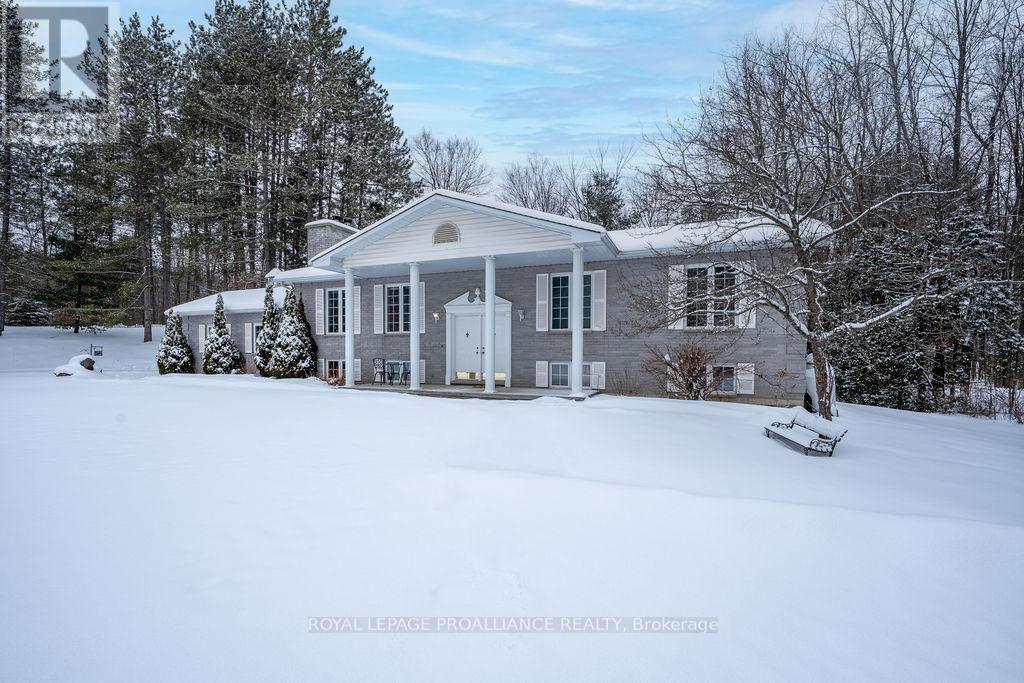 












37 MCCREA COURT

,
Tweed (Hungerford (Twp)),




Ontario
K0K3J0

