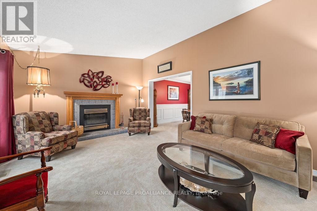 












37 MCCREA COURT

,
Tweed (Hungerford (Twp)),




Ontario
K0K3J0

