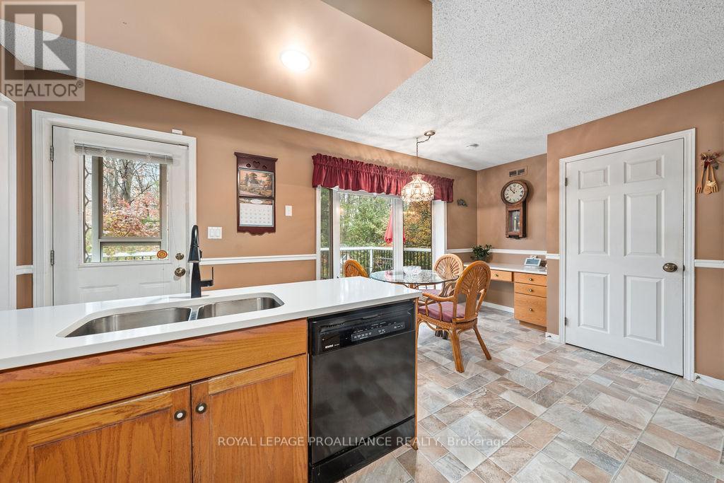 












37 MCCREA COURT

,
Tweed (Hungerford (Twp)),




Ontario
K0K3J0

