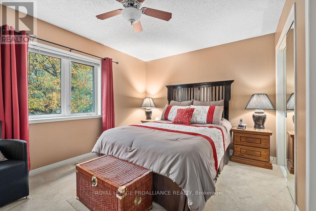 












37 MCCREA COURT

,
Tweed (Hungerford (Twp)),




Ontario
K0K3J0

