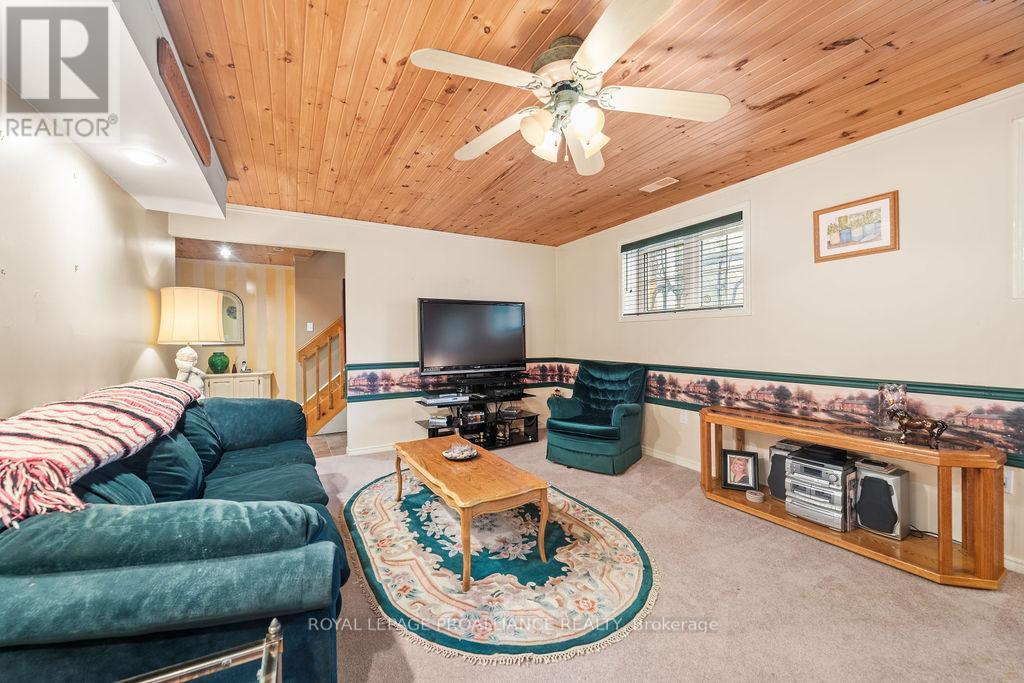 












37 MCCREA COURT

,
Tweed (Hungerford (Twp)),




Ontario
K0K3J0

