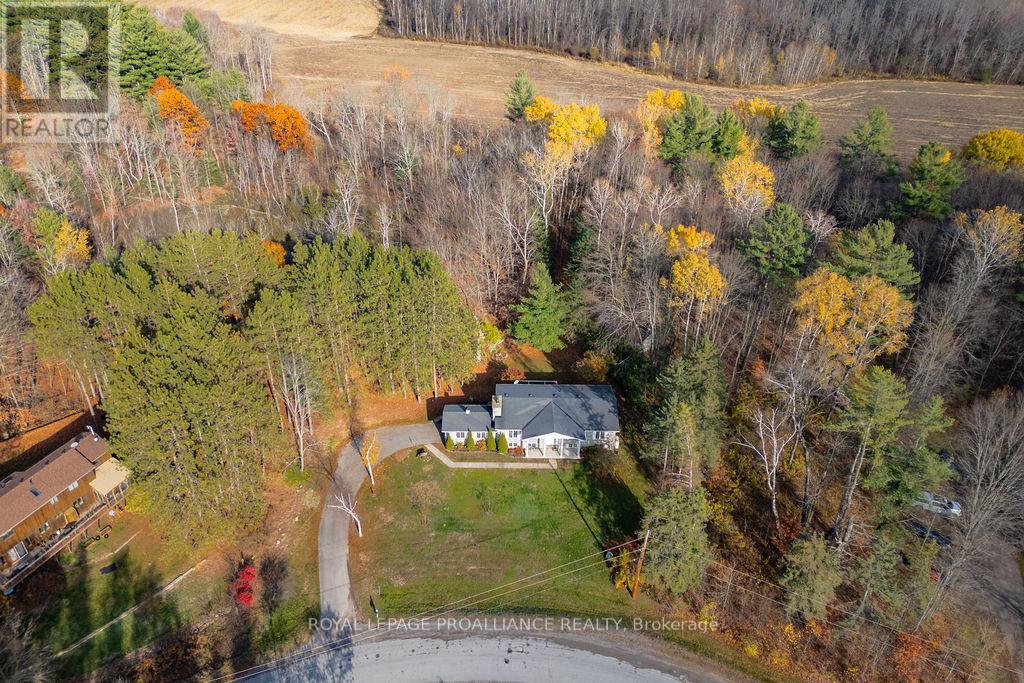 












37 MCCREA COURT

,
Tweed (Hungerford (Twp)),




Ontario
K0K3J0

