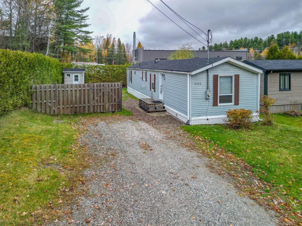 









6534


Rue de Bromont

,
Rock Forest/Saint-Élie/Deauville (Sherbrooke),




QC
J1N2R3

