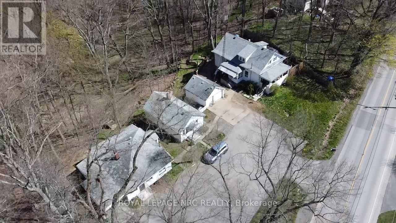 












PART 1 - 201 CANBORO RD ROAD

,
Pelham (Fonthill),







Ontario
L0S1E5

