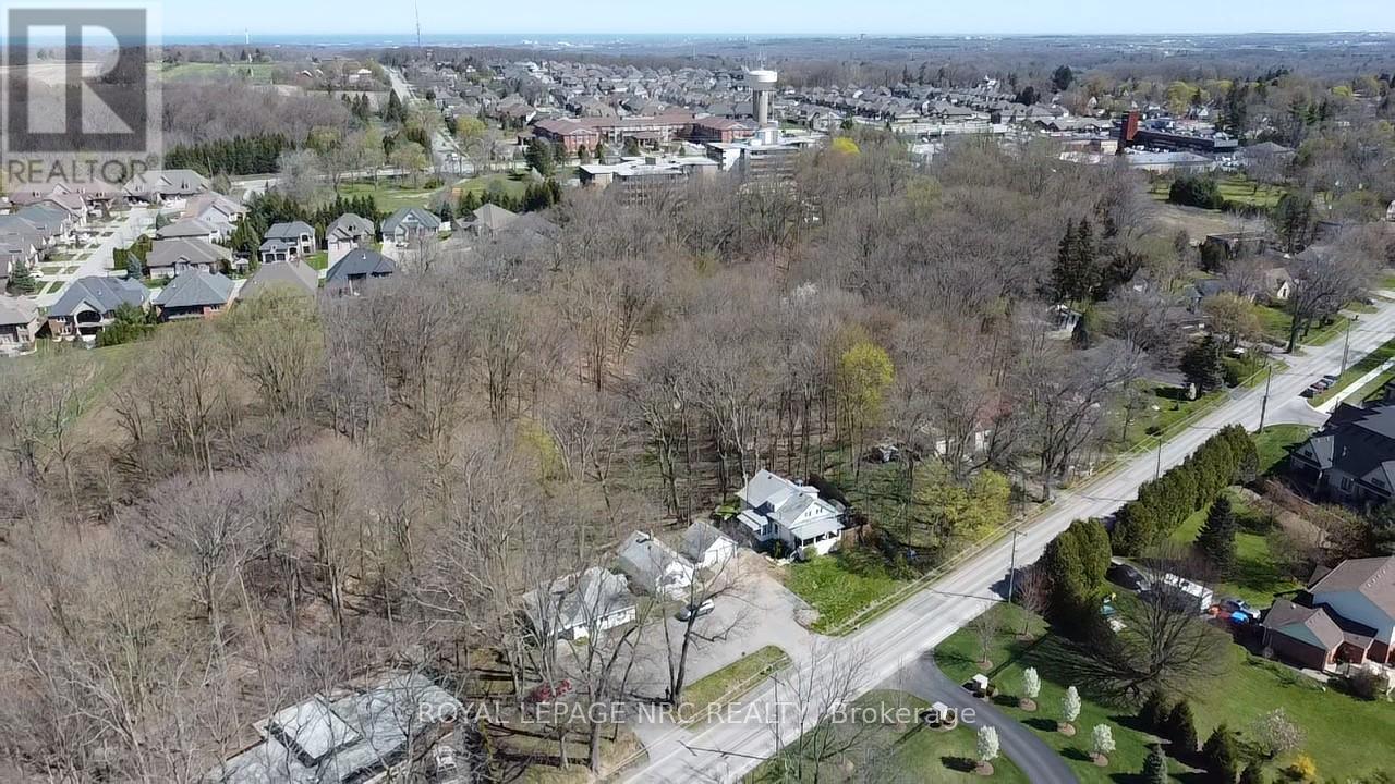 












PART 1 - 201 CANBORO RD ROAD

,
Pelham (Fonthill),







Ontario
L0S1E5

