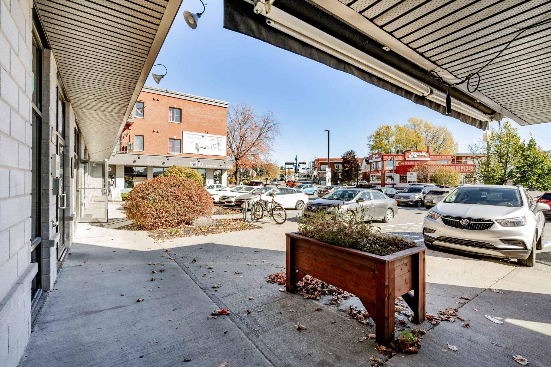 









373


Rue King E.

, 102,
Sherbrooke (Fleurimont),




QC
J1G1B4

