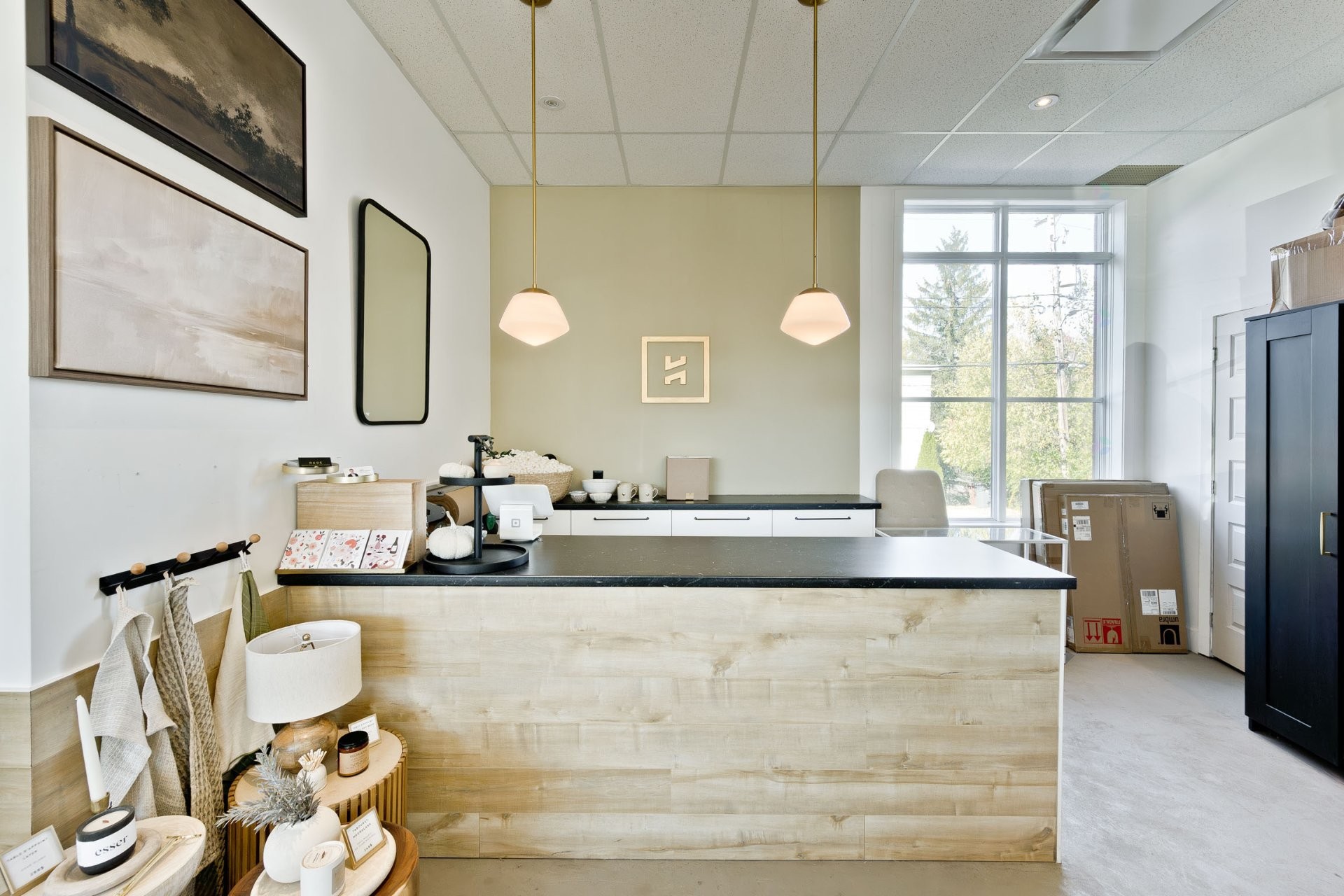 









377


Rue King E.

,
Sherbrooke (Fleurimont),




QC
J1G1B4

