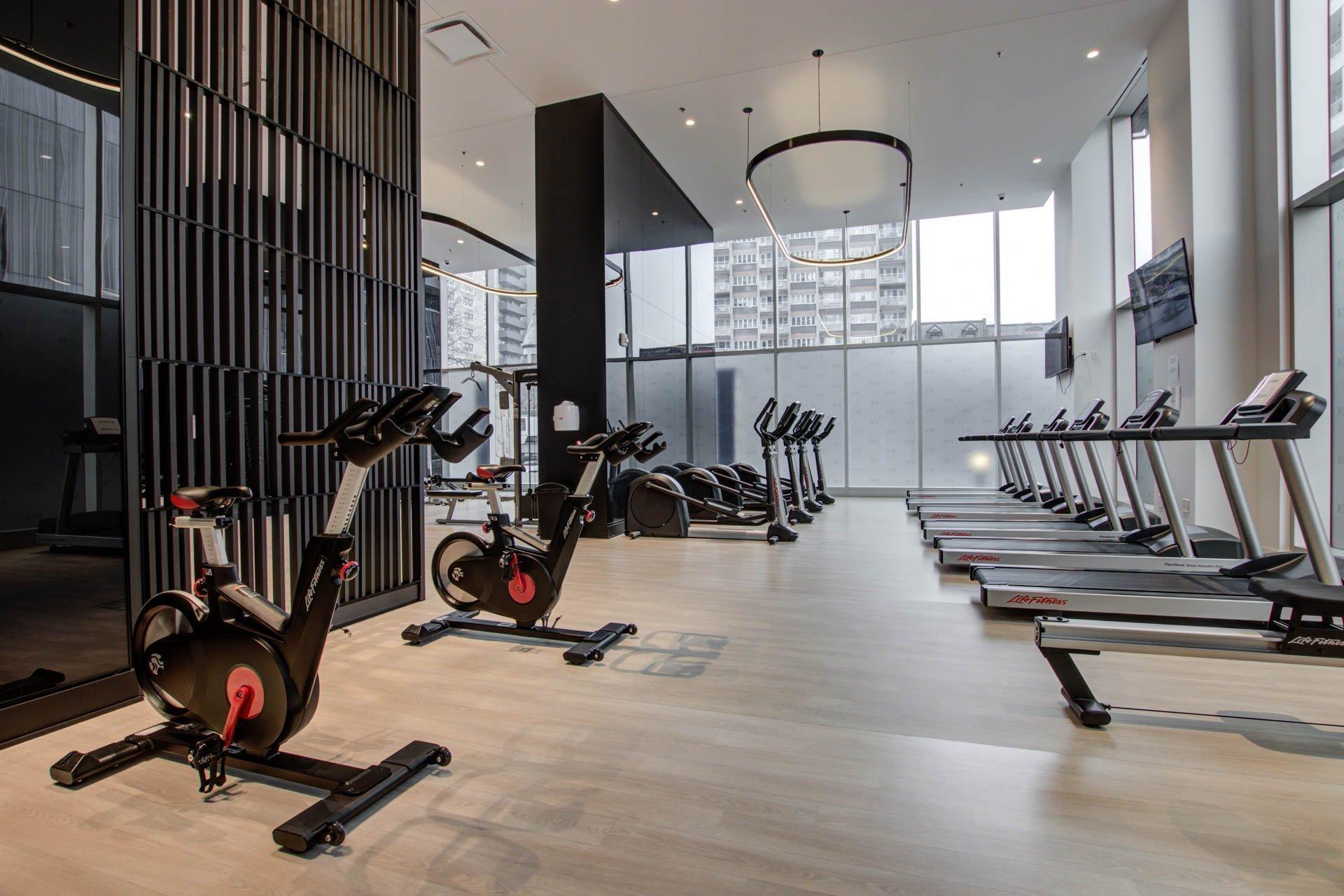 









2320


Rue Tupper

, 2903,
Montréal (Ville-Marie),




QC
H3H0B8

