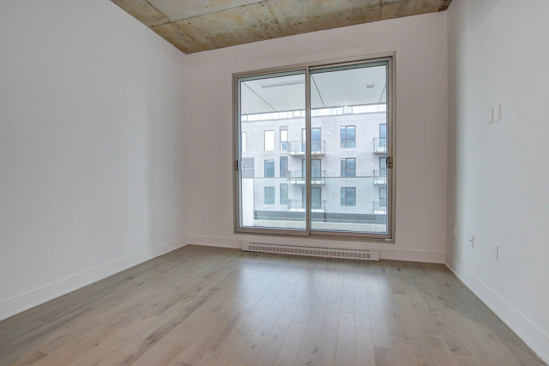 









2320


Rue Tupper

, 2903,
Montréal (Ville-Marie),




QC
H3H0B8

