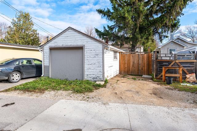 









55


Lloyd

ST,
Winnipeg,




MB
R2H 1Y6

