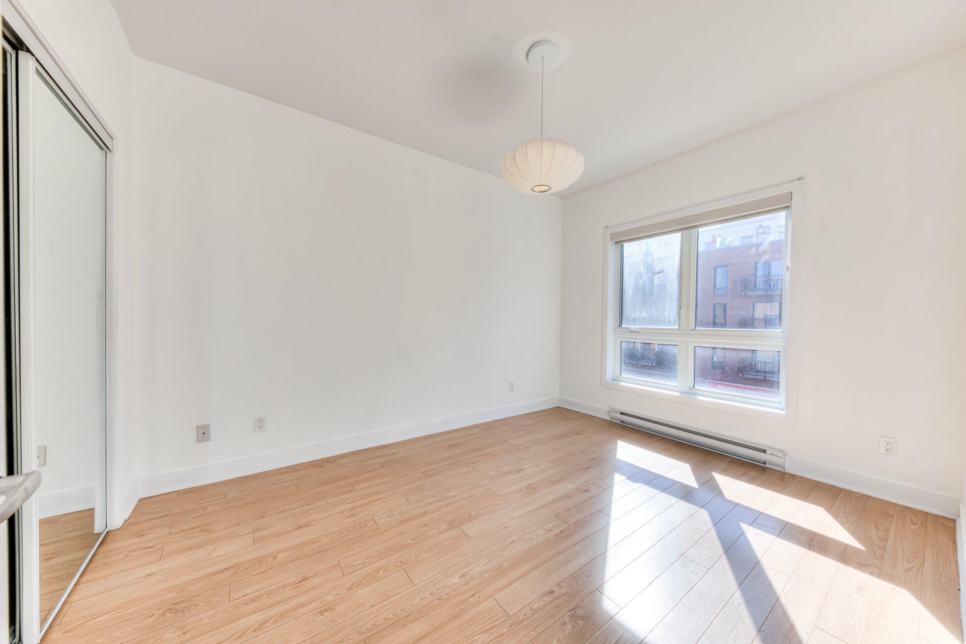 









4550


Rue Hochelaga

, 409,
Montréal (Mercier/Hochelaga-Maisonneuve),




QC
H1V1C5

