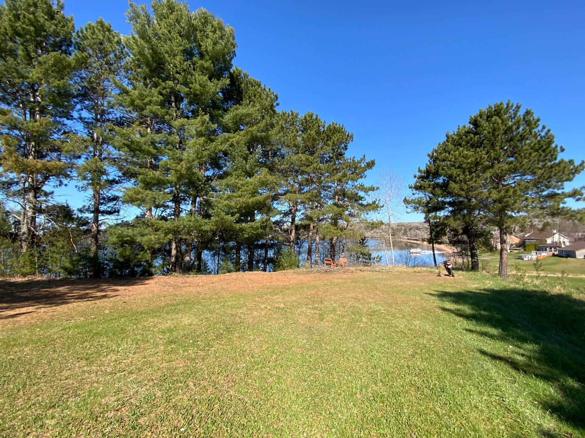 









103


Ch. Eva

,
Lac-Bouchette,







QC
G0W1V0

