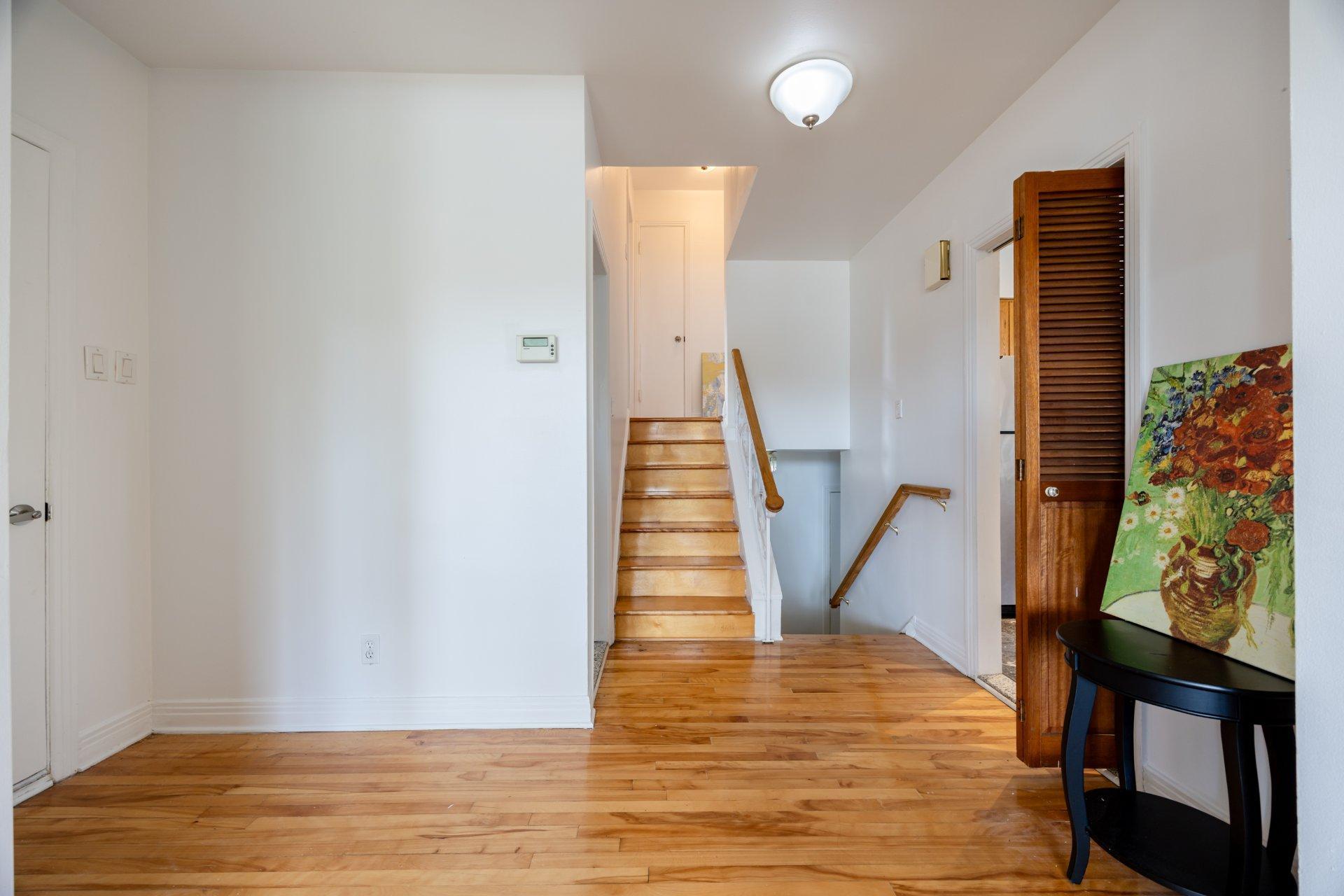 









4950


Av. Powell

,
Montréal (Côte-des-Neiges/Notre-Dame-de-Grâce),




QC
H4P1E7

