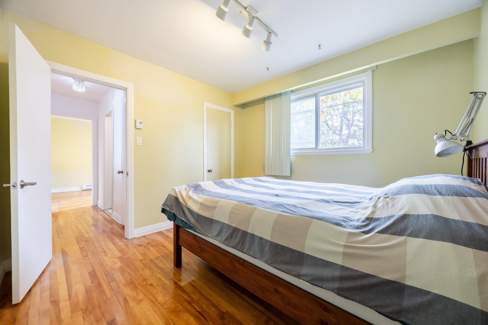 









4950


Av. Powell

,
Montréal (Côte-des-Neiges/Notre-Dame-de-Grâce),




QC
H4P1E7

