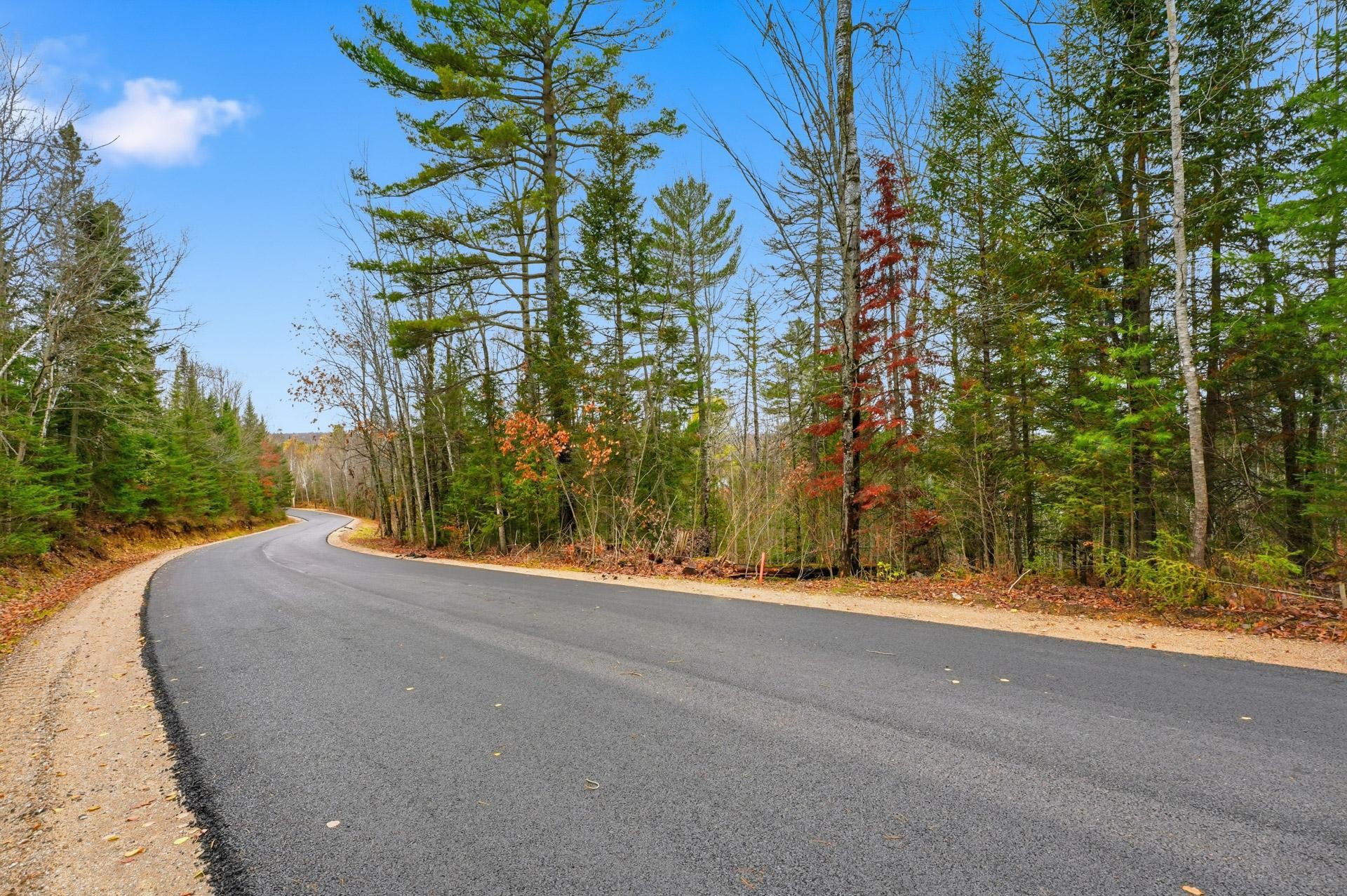 









247


Ch. du Lac-à-Larche

,
Cayamant,







QC
J0X1Y0

