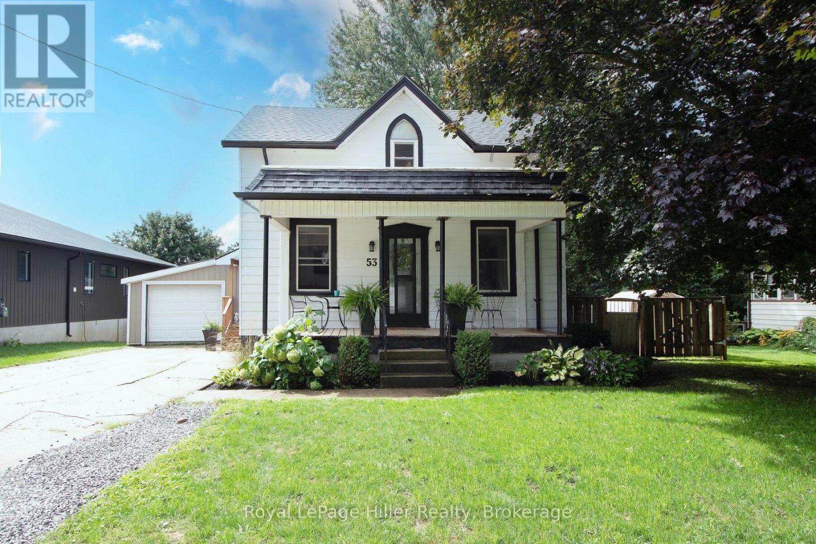 












53 GEORGE STREET E

,
Huron East (Seaforth),




Ontario
N0K1W0

