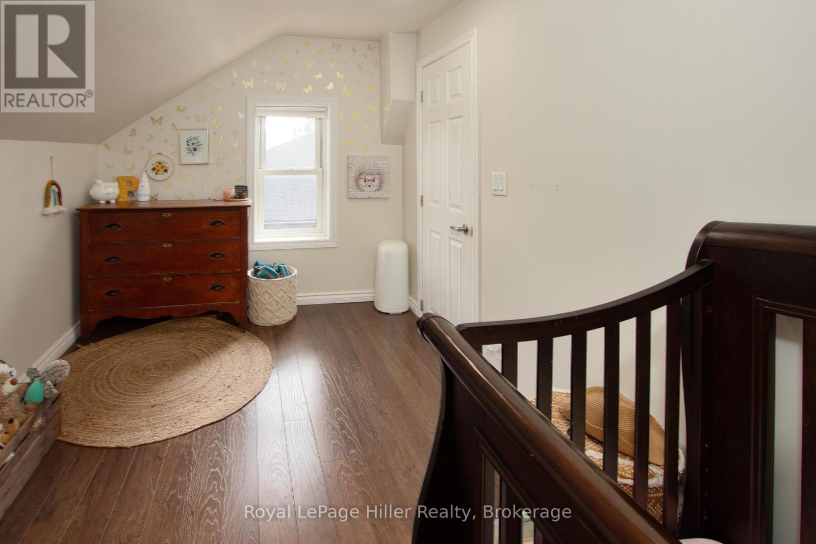 












53 GEORGE STREET E

,
Huron East (Seaforth),




Ontario
N0K1W0

