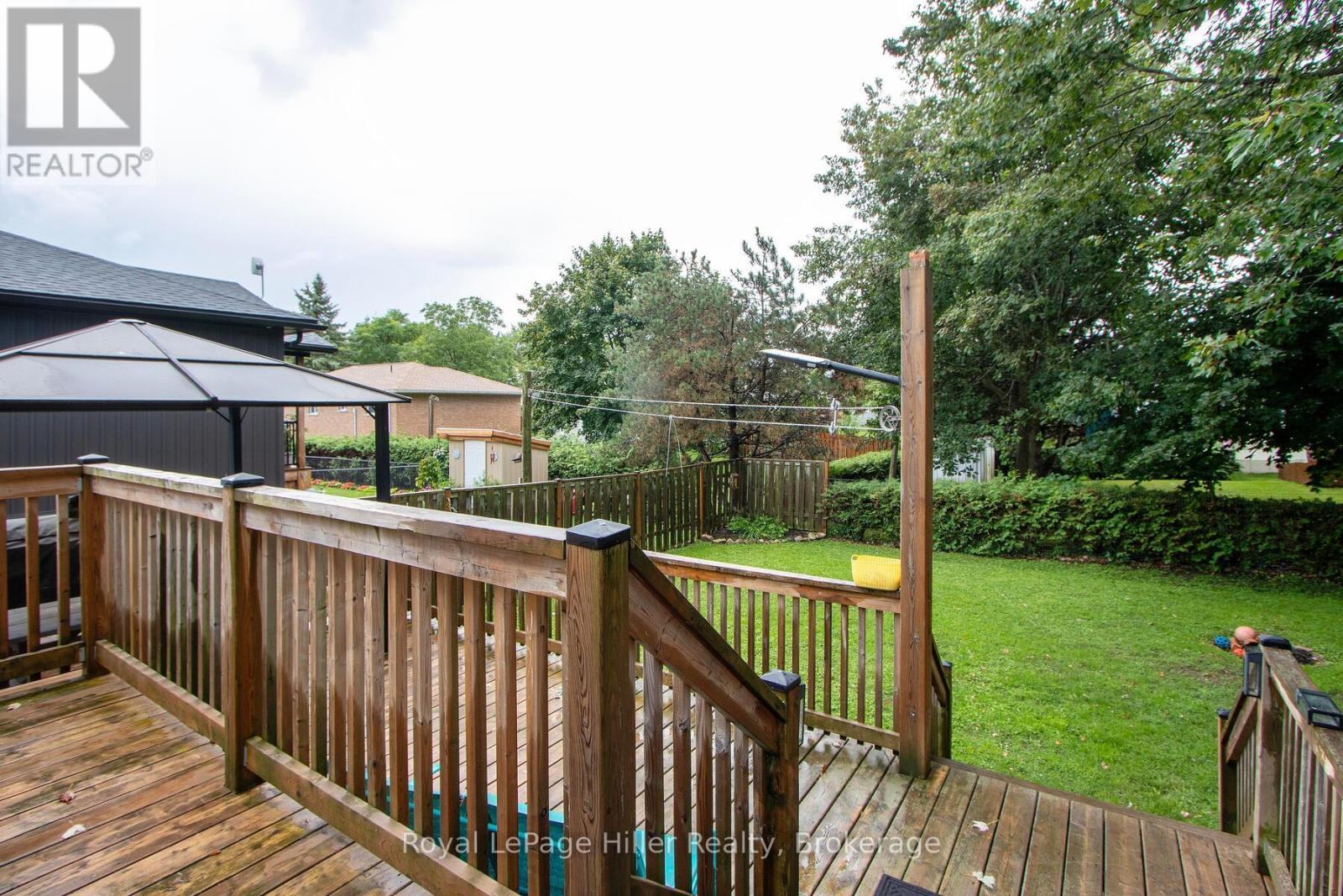 












53 GEORGE STREET E

,
Huron East (Seaforth),




Ontario
N0K1W0

