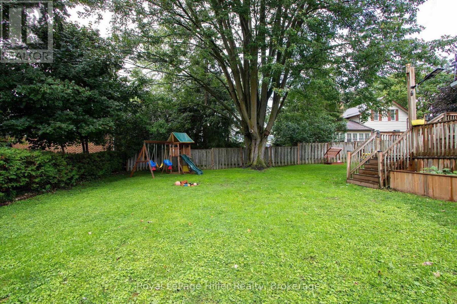 












53 GEORGE STREET E

,
Huron East (Seaforth),




Ontario
N0K1W0

