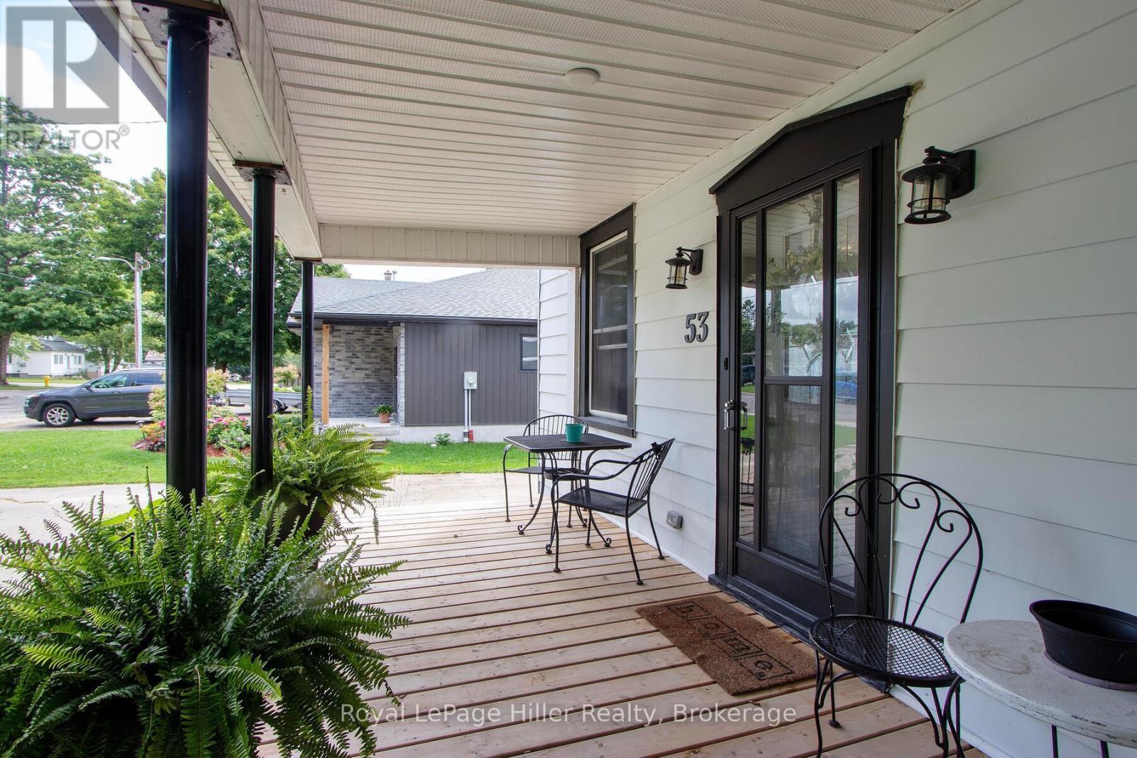 












53 GEORGE STREET E

,
Huron East (Seaforth),




Ontario
N0K1W0

