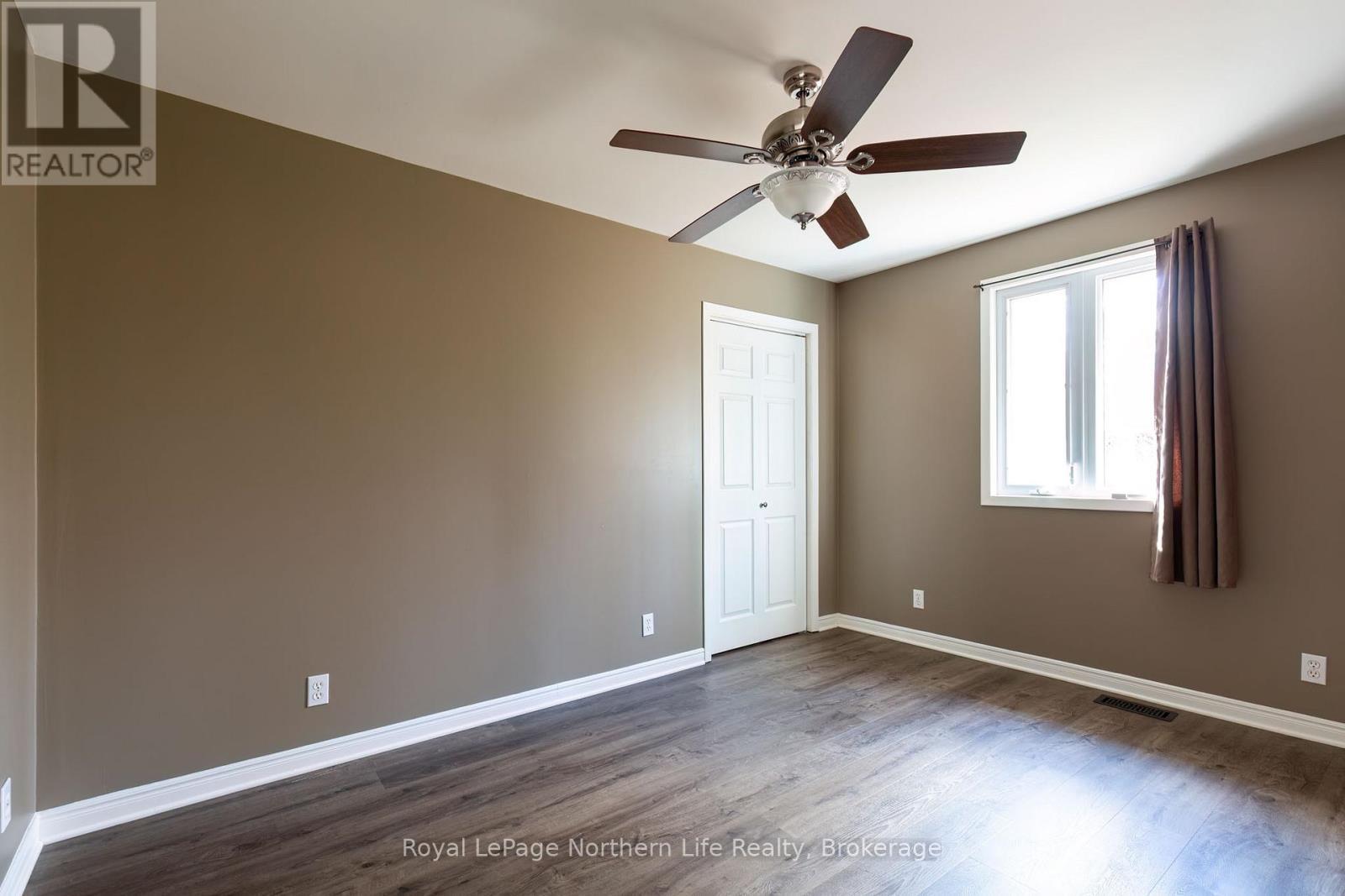 












566 DEER LAKE ROAD

,
Parry Sound Remote Area (Lount),




Ontario
P0A1X0

