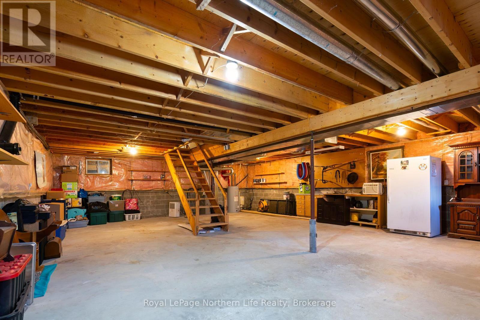 












566 DEER LAKE ROAD

,
Parry Sound Remote Area (Lount),




Ontario
P0A1X0

