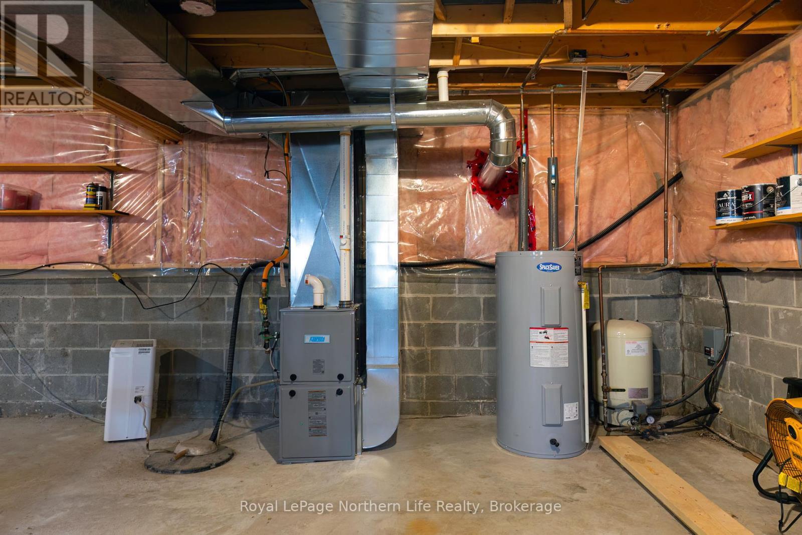 












566 DEER LAKE ROAD

,
Parry Sound Remote Area (Lount),




Ontario
P0A1X0

