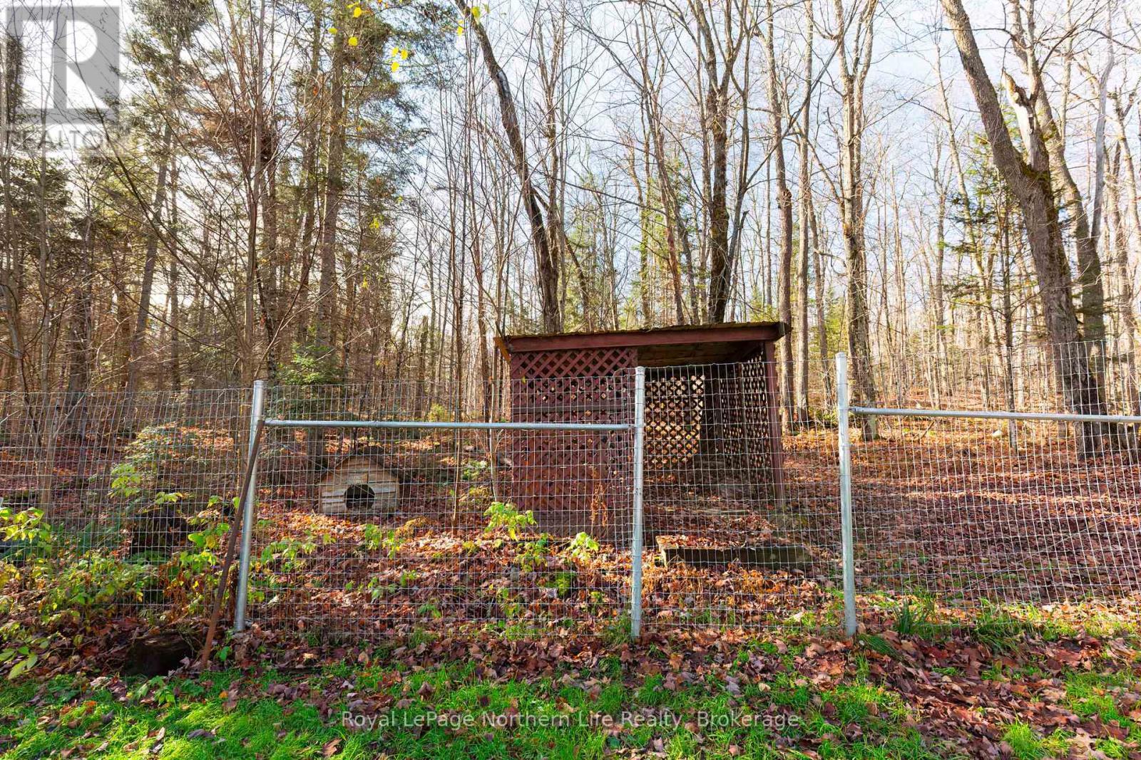 












566 DEER LAKE ROAD

,
Parry Sound Remote Area (Lount),




Ontario
P0A1X0

