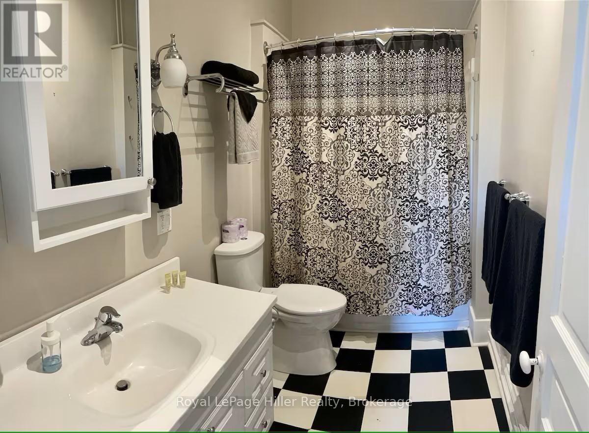 












34 ONTARIO STREET

,
Stratford,




Ontario
N5A3G8

