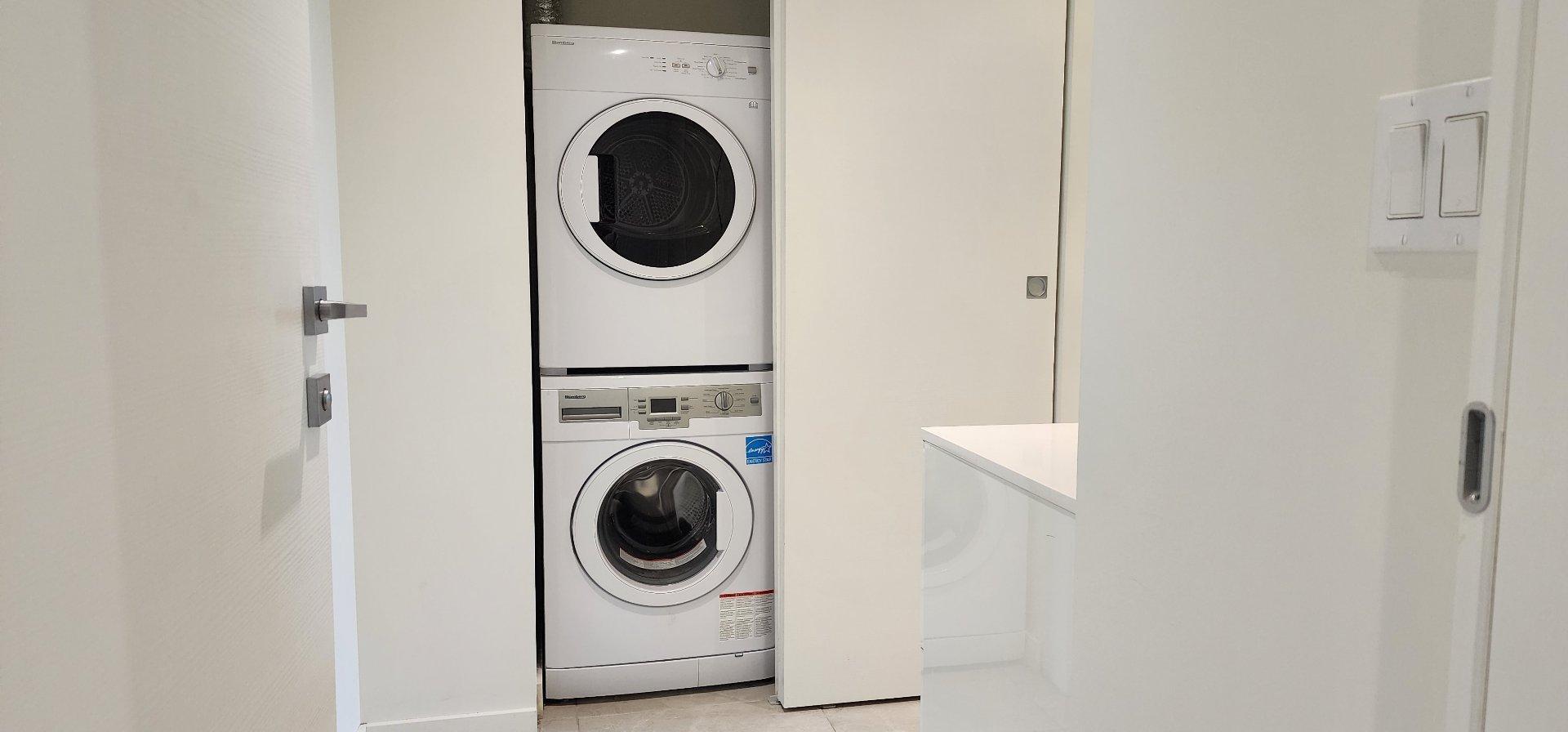 









1450


Boul. René-Lévesque O.

, 311,
Montréal (Ville-Marie),




QC
H3G0E1

