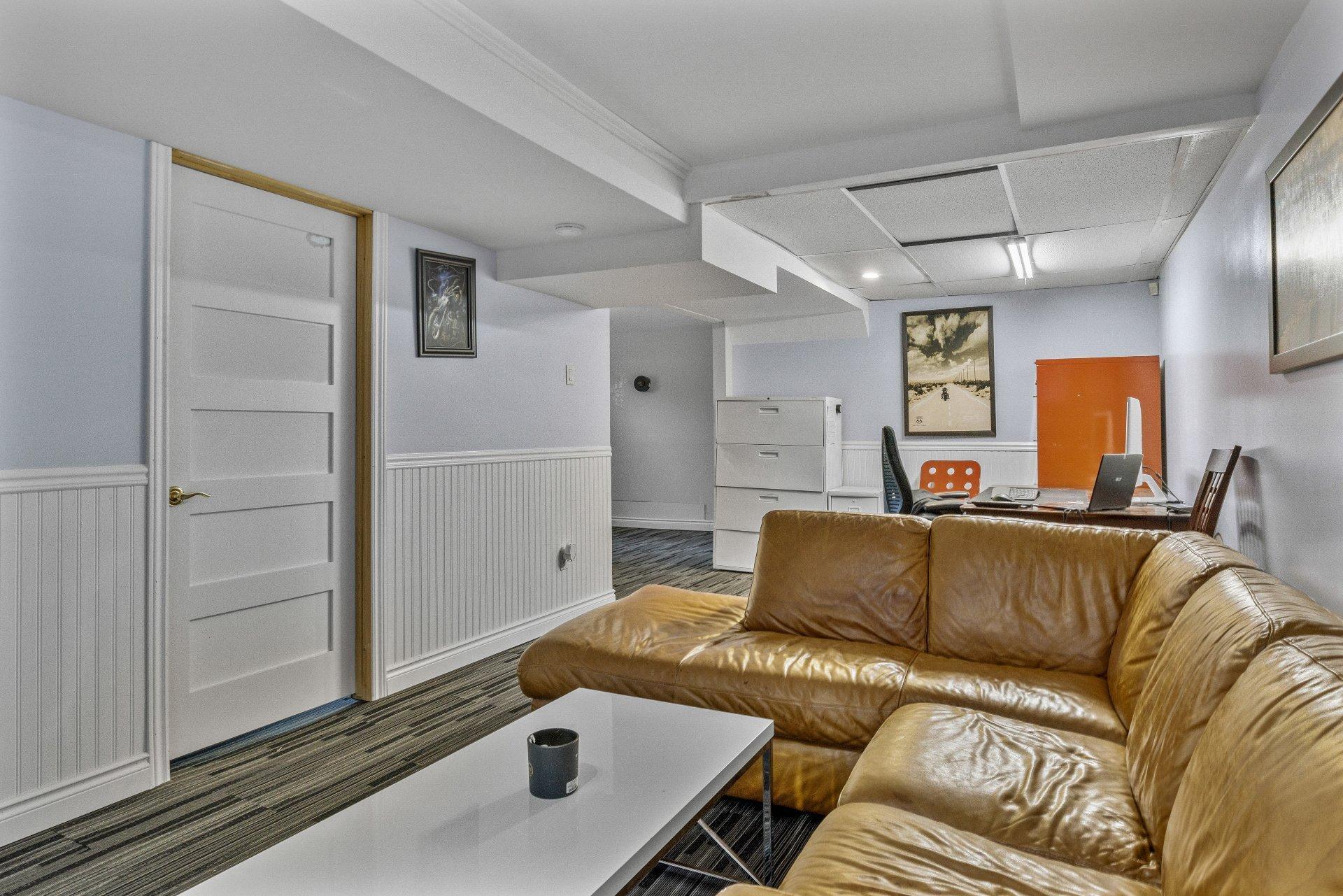 









220


Rue Ducharme

,
Sainte-Catherine-de-Hatley,




QC
J0B1W0

