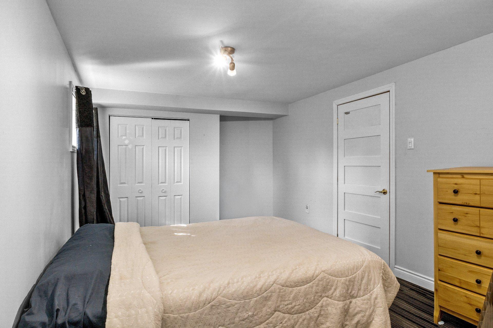 









220


Rue Ducharme

,
Sainte-Catherine-de-Hatley,




QC
J0B1W0

