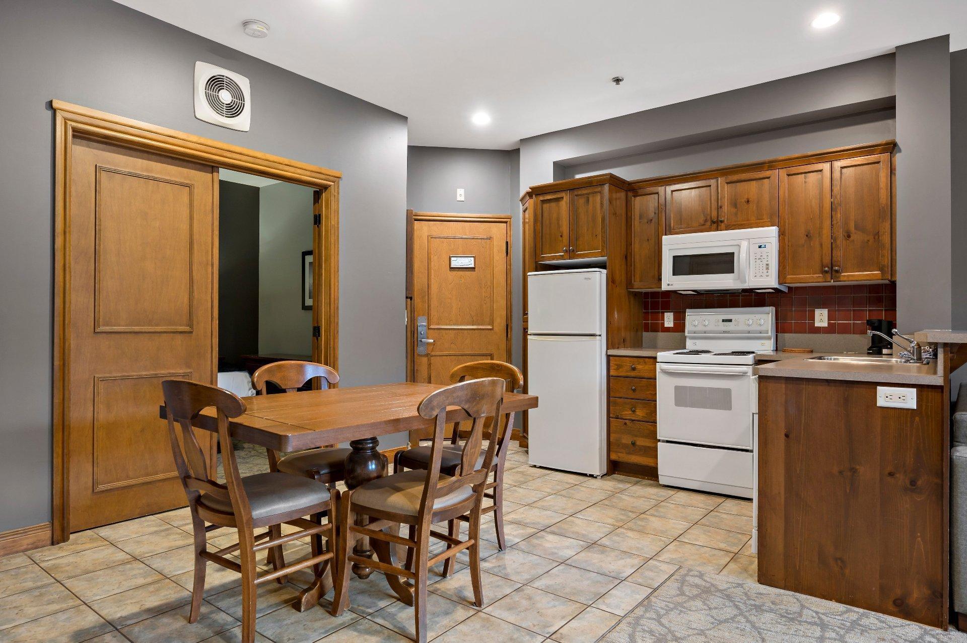 









2396


Rue Labelle

, 338,
Mont-Tremblant,




QC
J8E1T8

