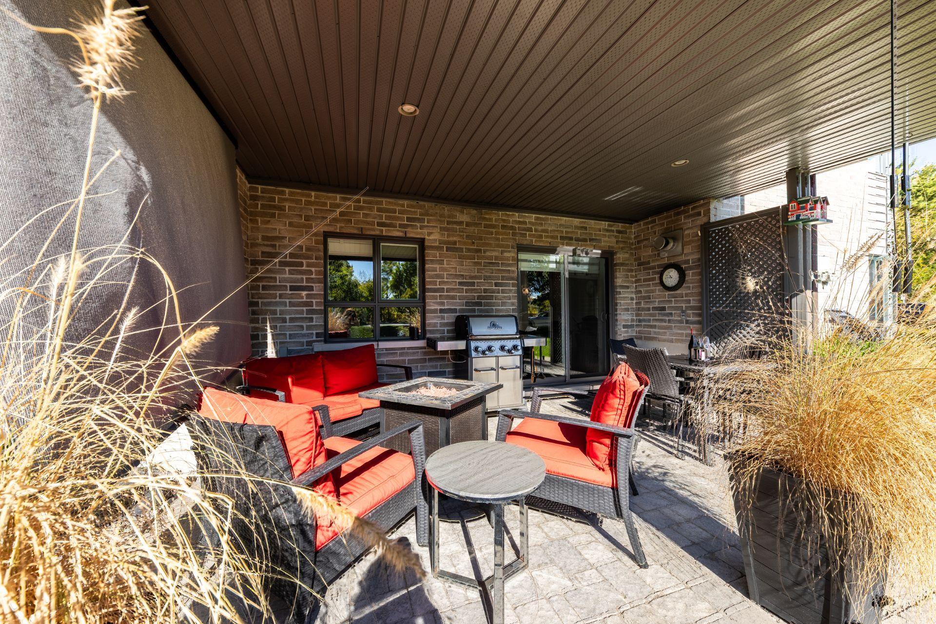 









1925


Rue De Chambly

, 101,
Saint-Bruno-de-Montarville,




QC
J3V0G2

