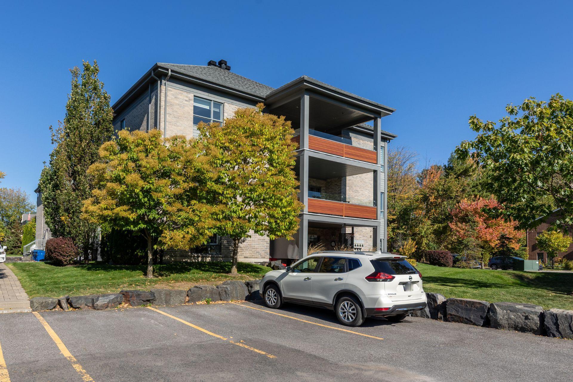 









1925


Rue De Chambly

, 101,
Saint-Bruno-de-Montarville,




QC
J3V0G2

