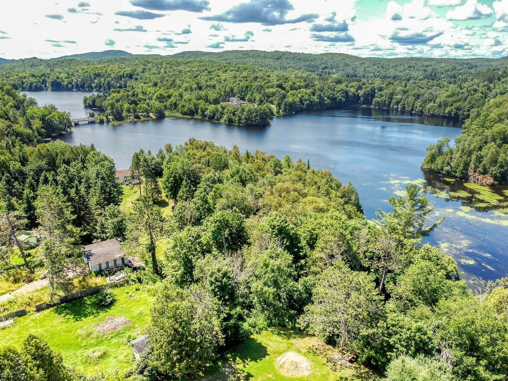 









339Z

 - 343Z


Route des Cantons

,
Saint-Émile-de-Suffolk,




QC
J0V1L0

