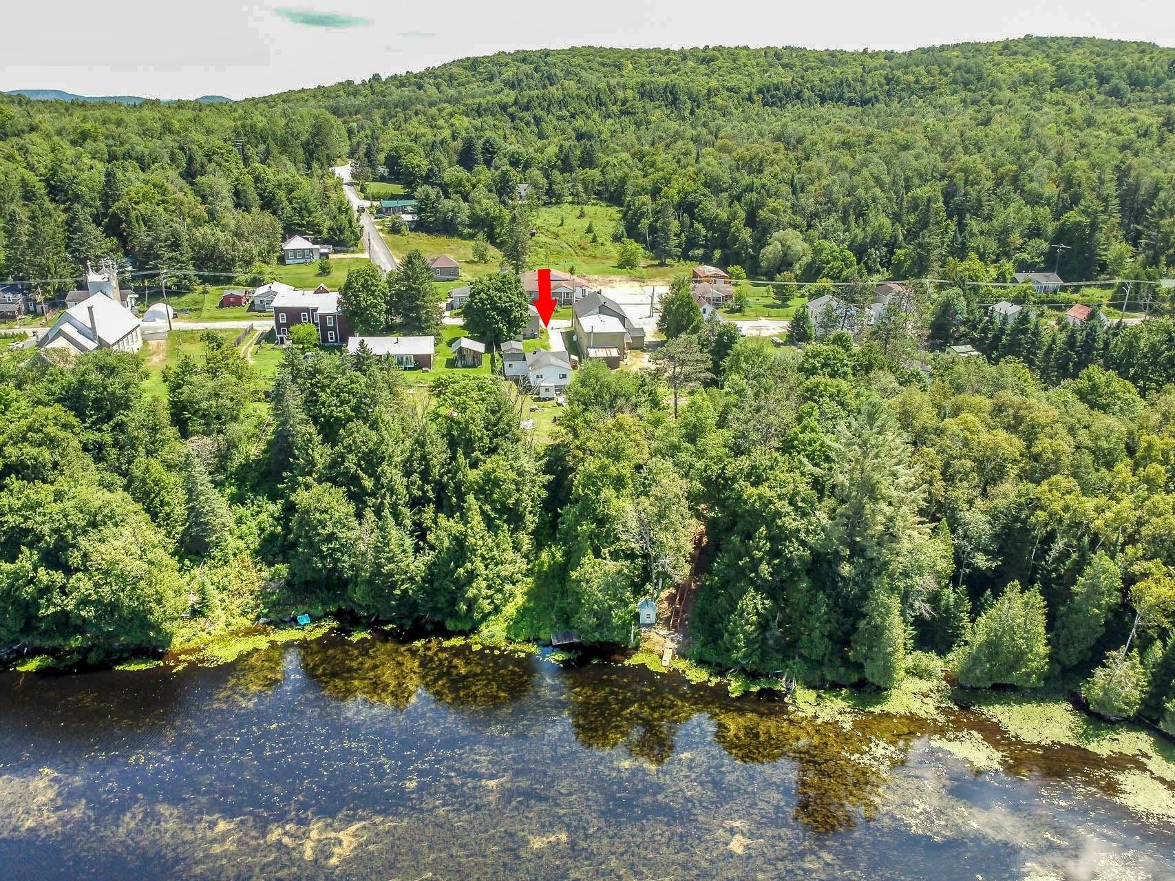 









339Z

 - 343Z


Route des Cantons

,
Saint-Émile-de-Suffolk,




QC
J0V1L0

