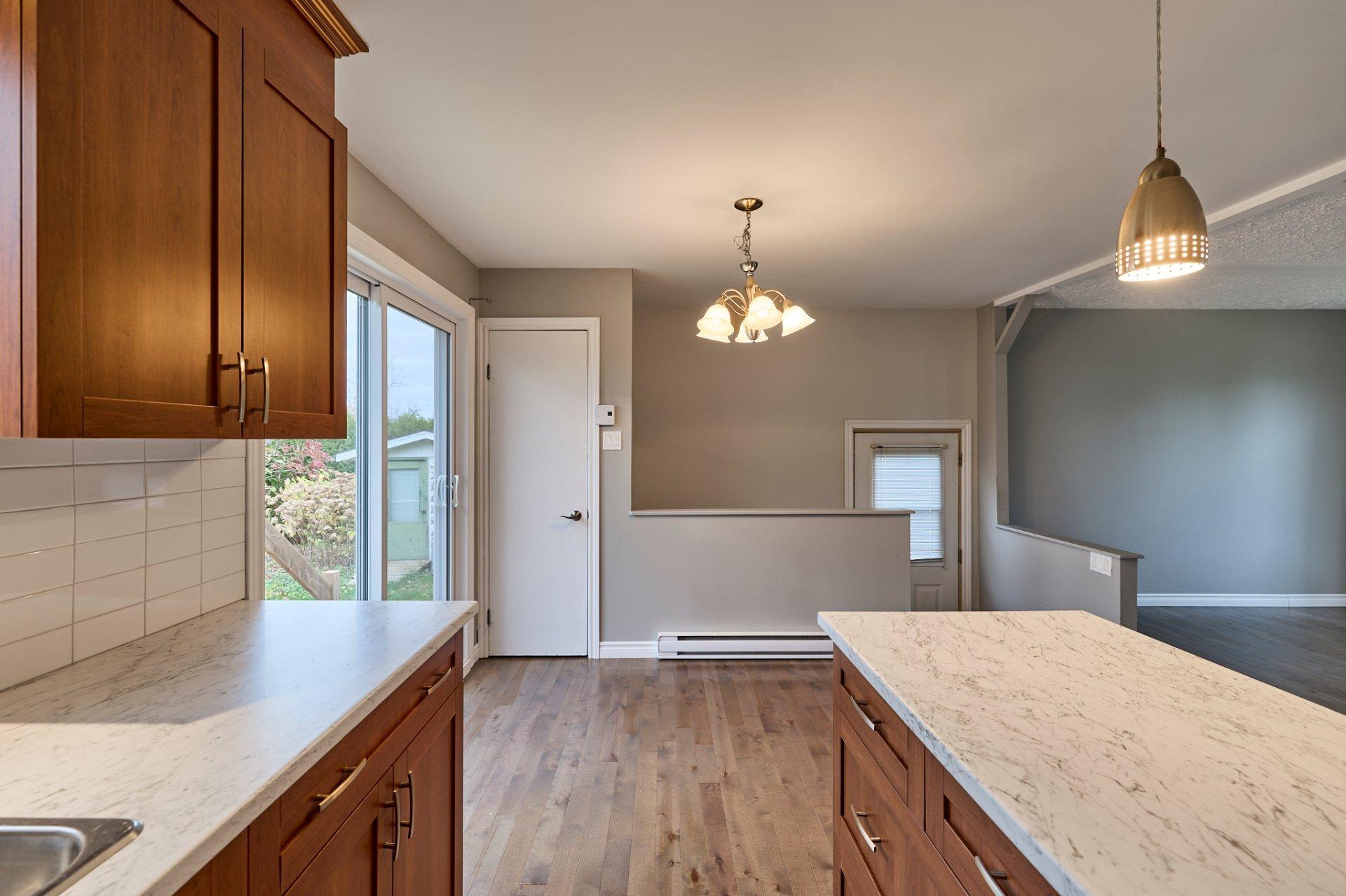 









201


Rue Pétrus-Désilets

,
Nicolet,




QC
J3T1A3

