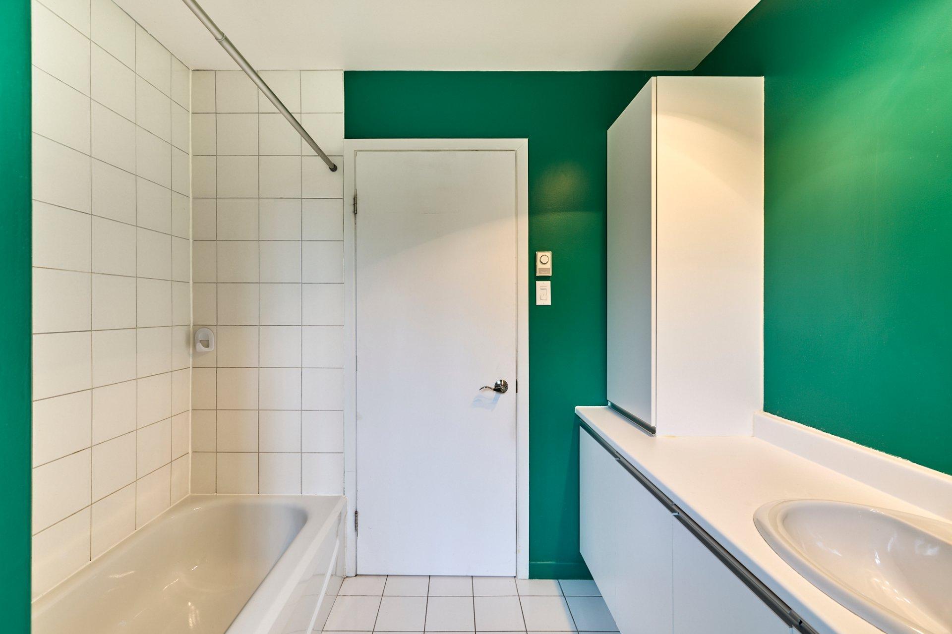 









201


Rue Pétrus-Désilets

,
Nicolet,




QC
J3T1A3

