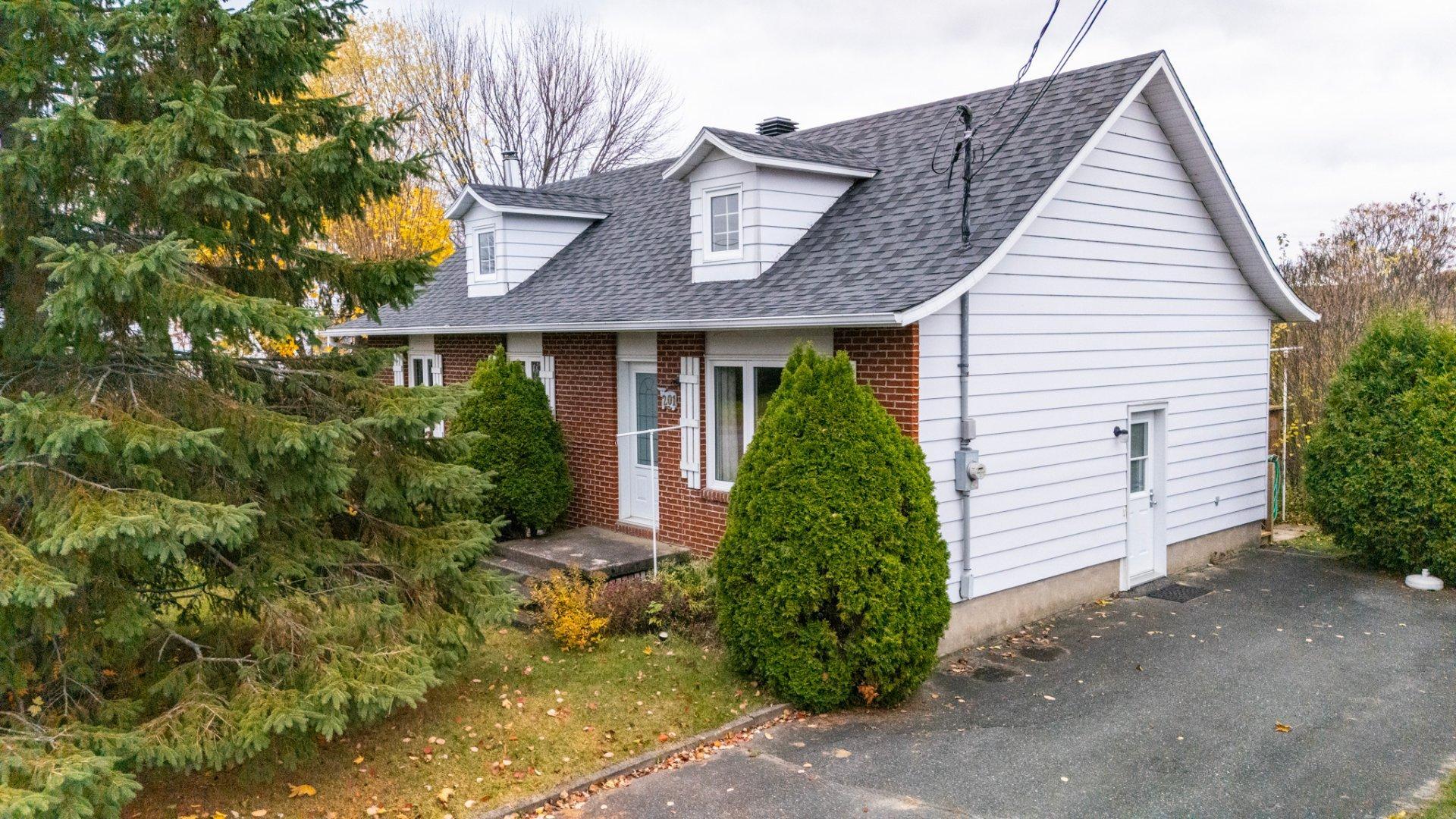 









201


Rue Pétrus-Désilets

,
Nicolet,




QC
J3T1A3

