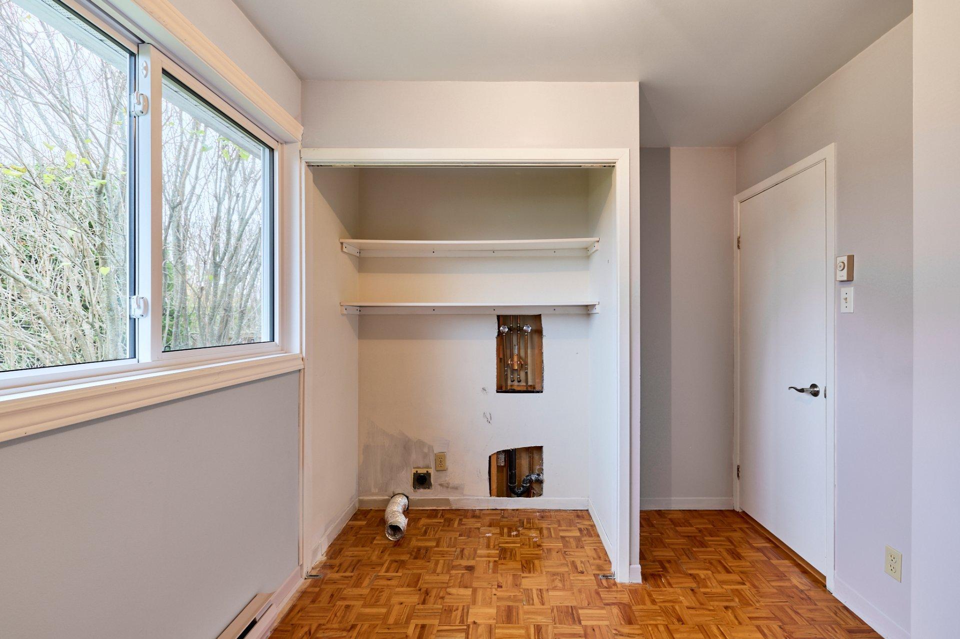 









201


Rue Pétrus-Désilets

,
Nicolet,




QC
J3T1A3

