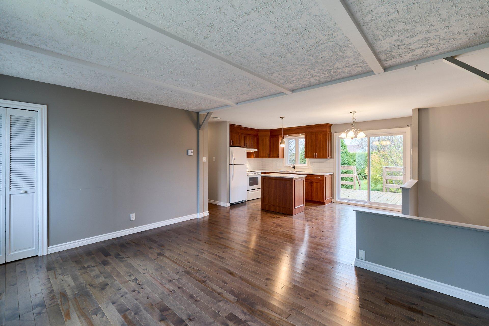 









201


Rue Pétrus-Désilets

,
Nicolet,




QC
J3T1A3

