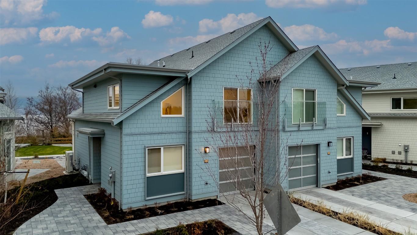 









3040


Landry

Crescent,
Summerland,




BC
V0H 1Z9

