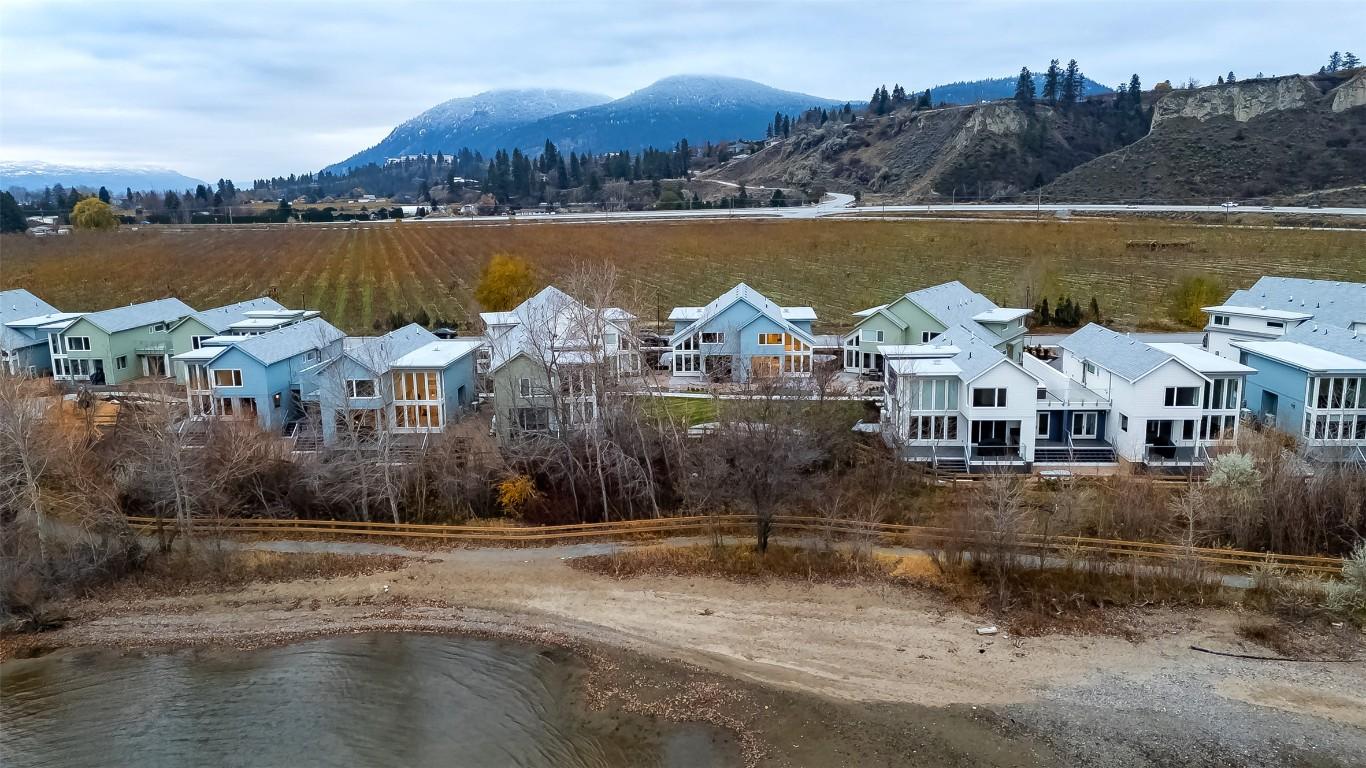 









3040


Landry

Crescent,
Summerland,




BC
V0H 1Z9

