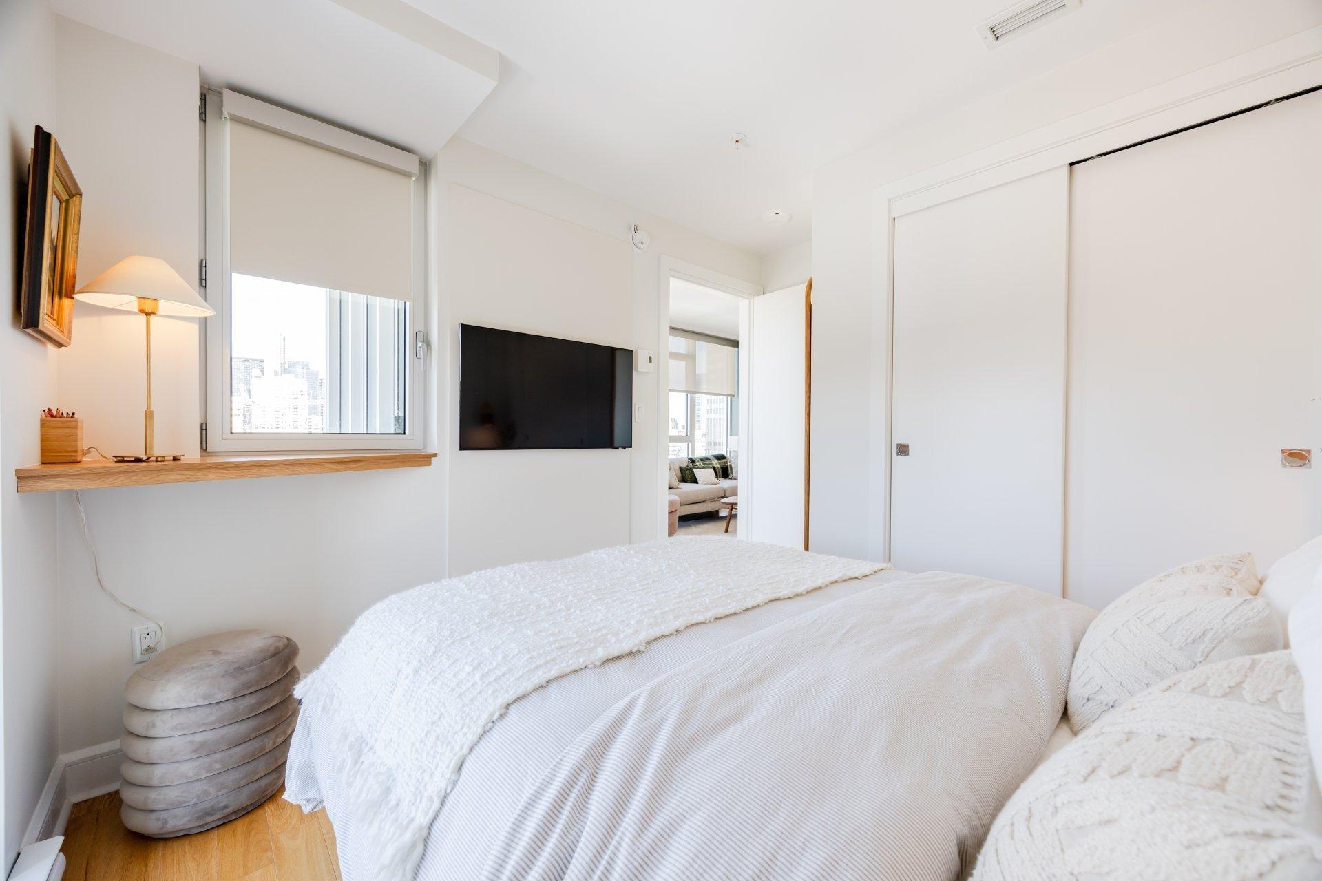 









1239


Rue Drummond

, 2210,
Montréal (Ville-Marie),




QC
H3G0G4

