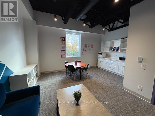 












201 - 1707 THORNTON ROAD N

,
Oshawa (Northwood),




Ontario
L1H7K4

